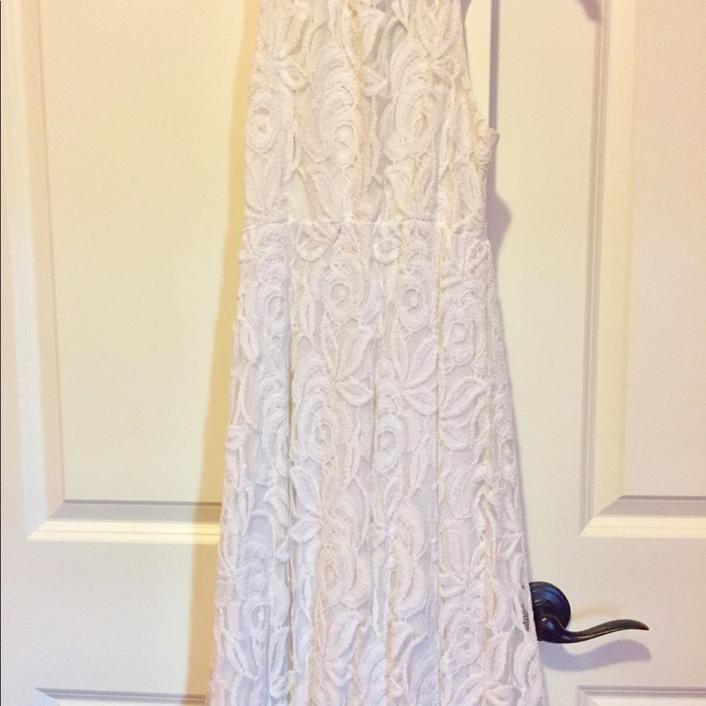 Dress - Picture 5 of 5